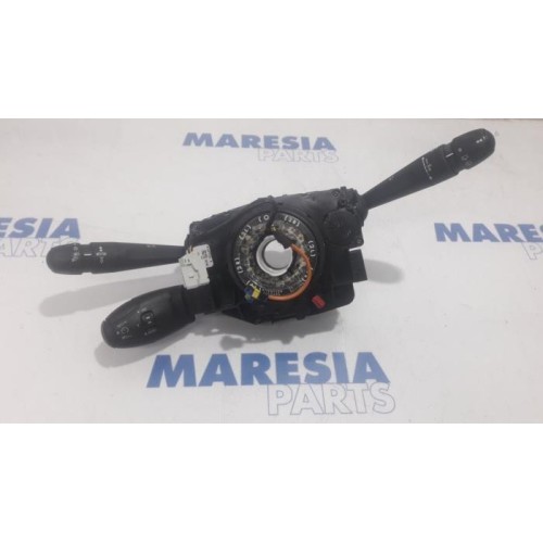 Peugeot - 208 - Steering column stalk