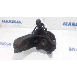 Peugeot - 208 - Knuckle, front right
