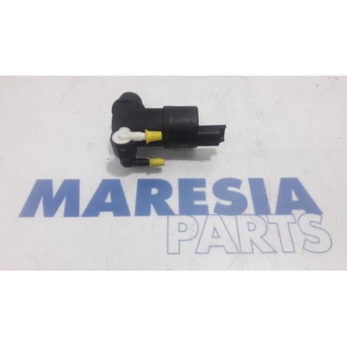 Peugeot - 208 - Windscreen washer pump