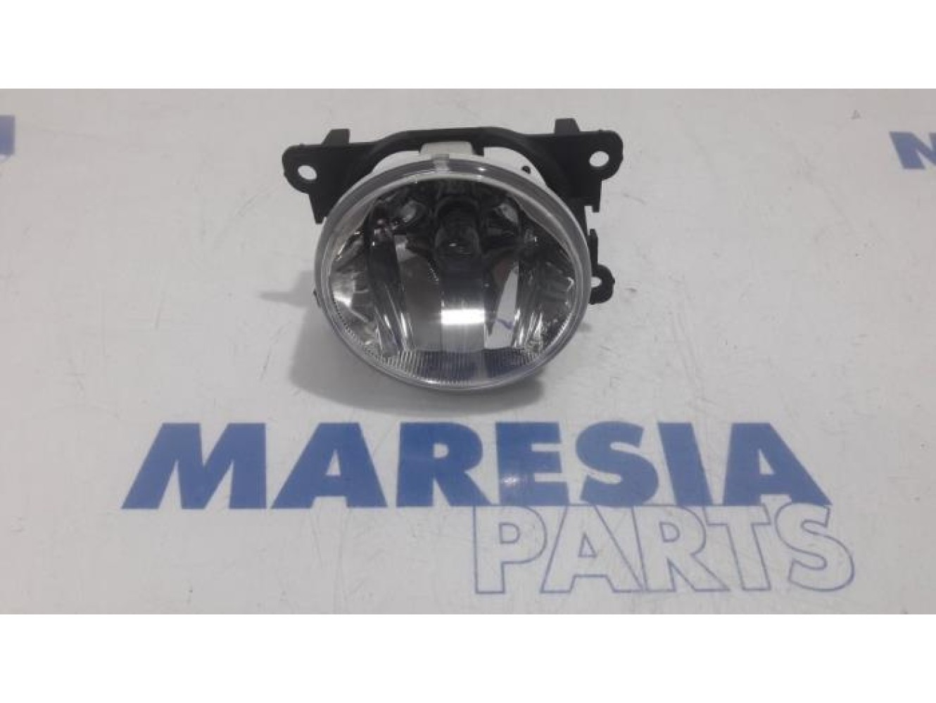 Peugeot - 2008 - Fog light, front right