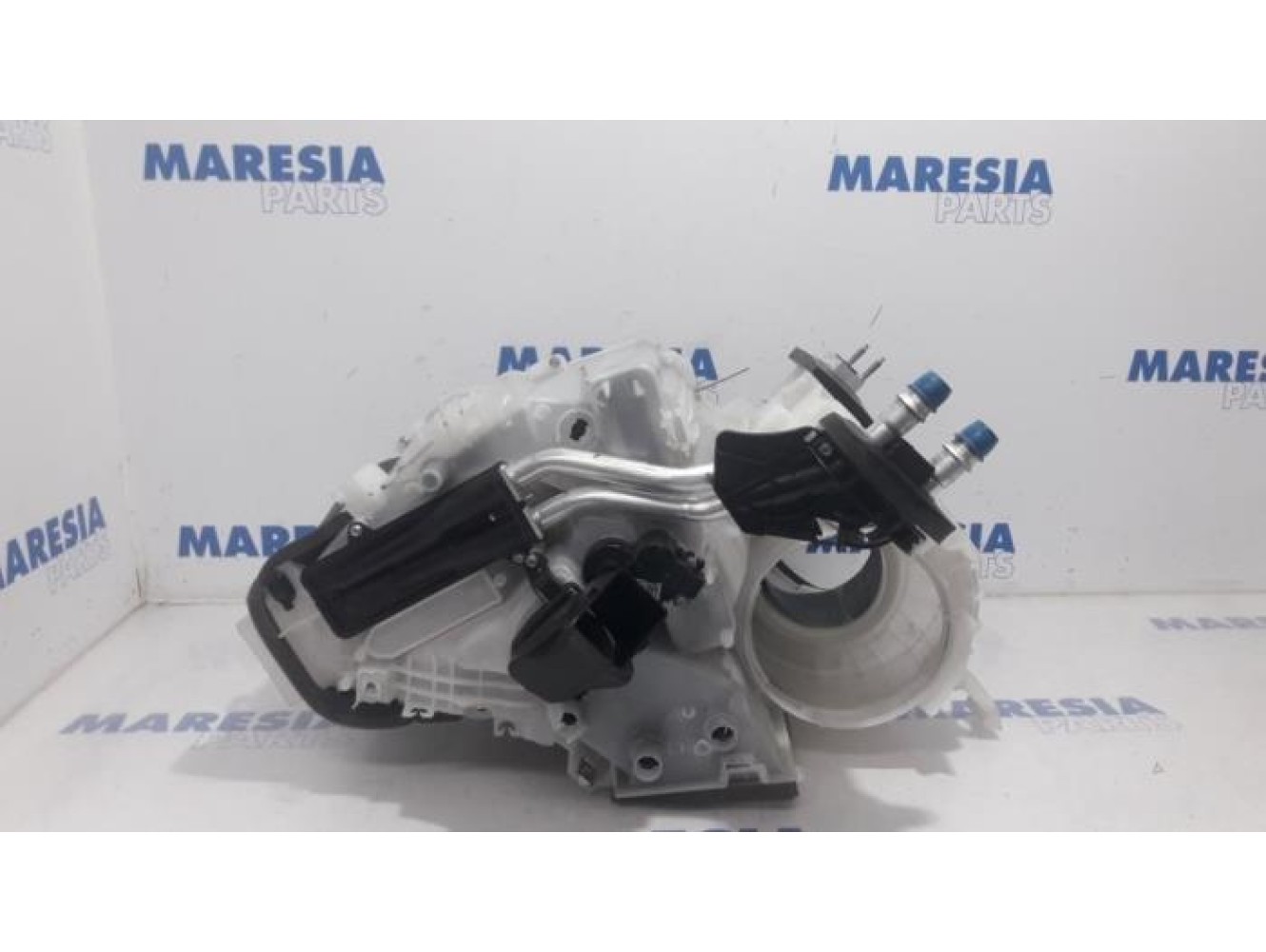 Peugeot - 2008 - Heater housing