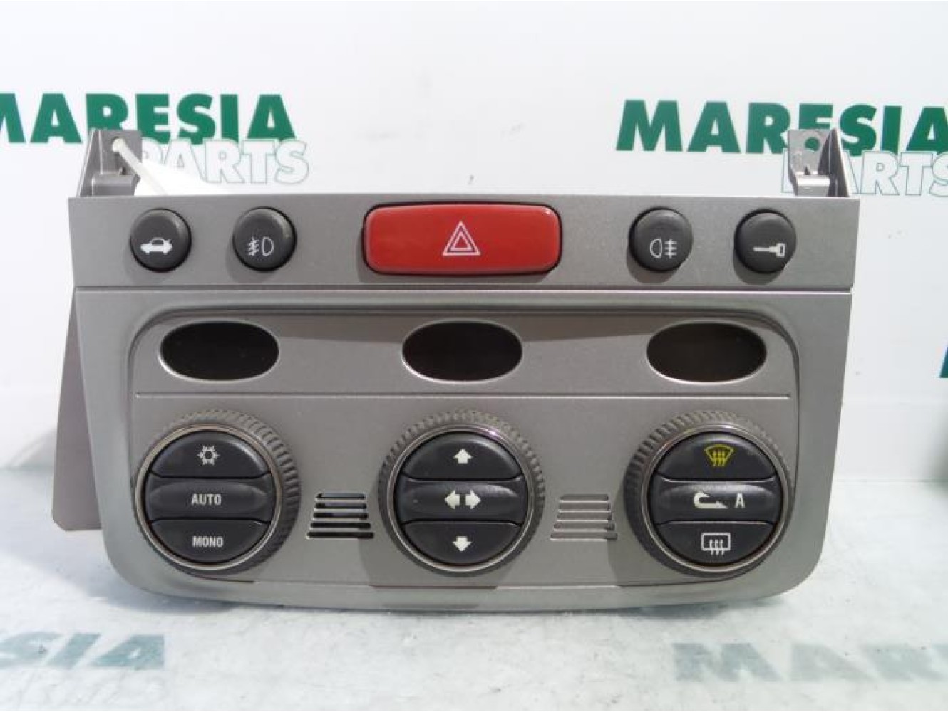 Alfa Romeo - 147 - Heater control panel