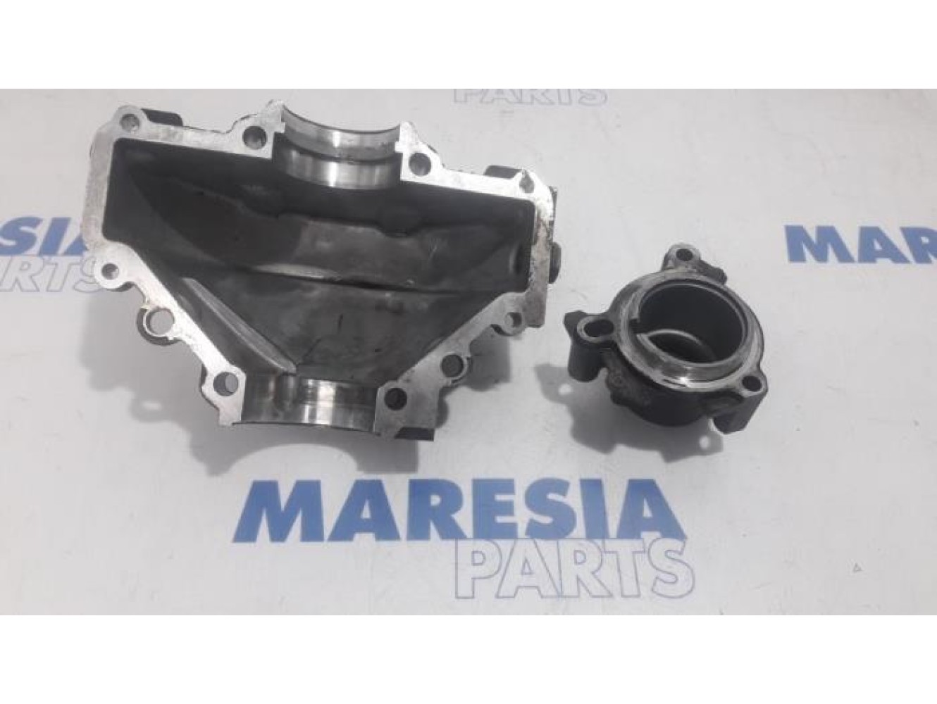 Citroen - Berlingo - Gearbox casing