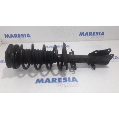 Renault - Kangoo - Front shock absorber rod, left