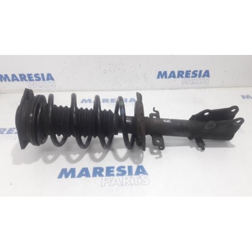 Renault - Kangoo - Front shock absorber rod, right
