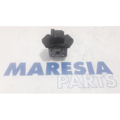 Renault - Kangoo - Cooling fan resistor