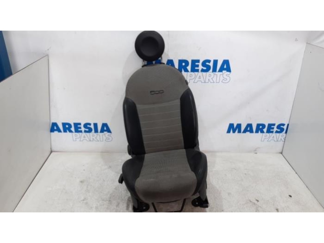 Fiat - 500 - Seat, left