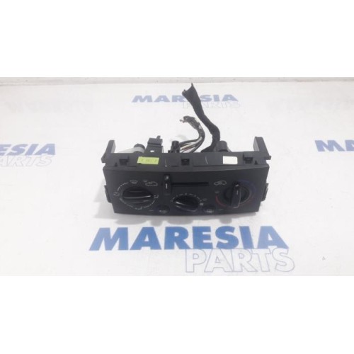 Peugeot - 207 - Heater control panel