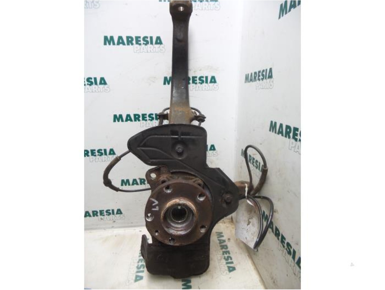 Alfa Romeo - 147 - Achsschenkel links vorne