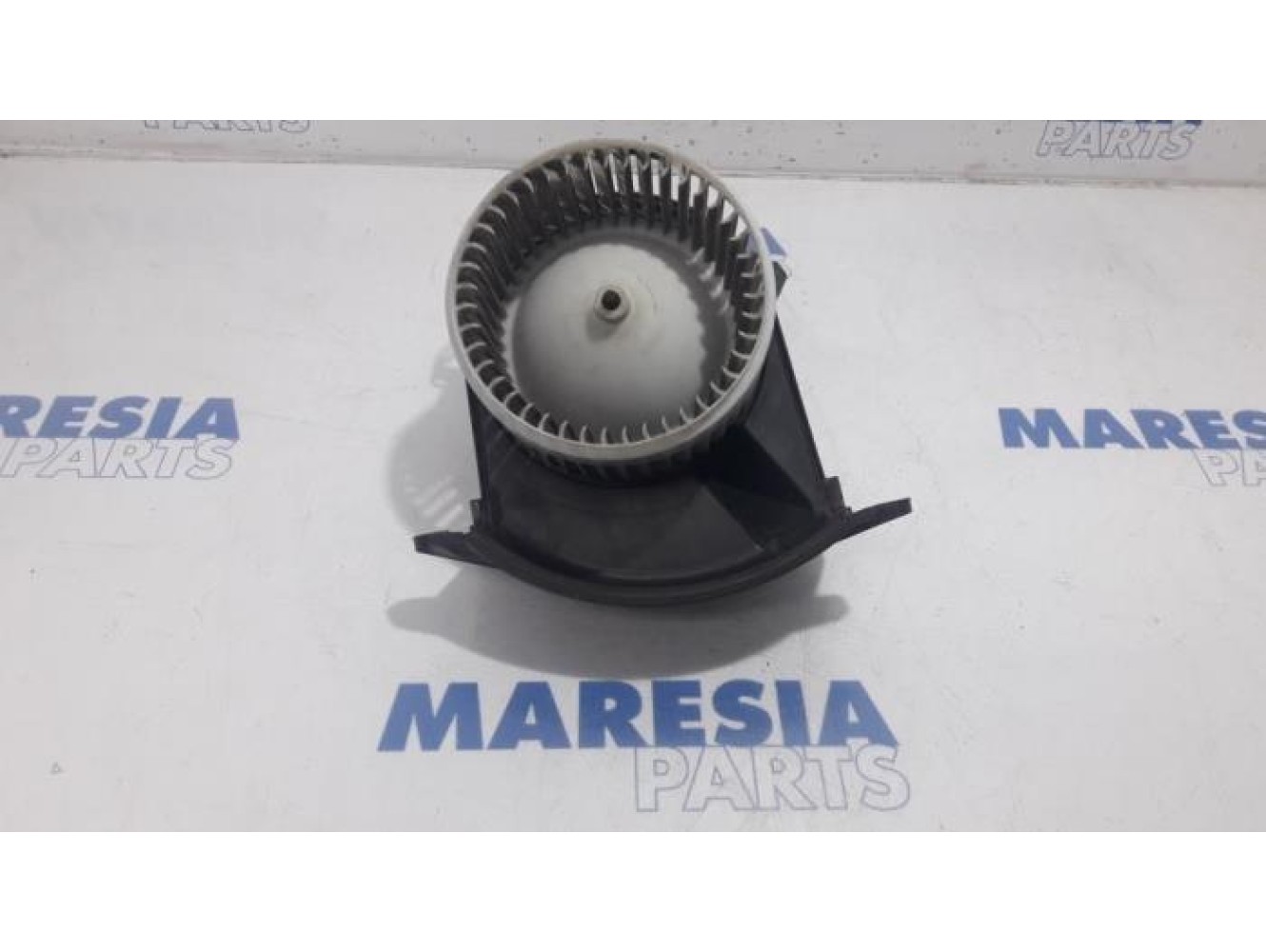 Renault - Kangoo - Heating and ventilation fan motor