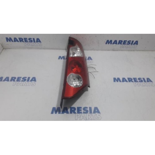 Renault - Kangoo - Taillight, right