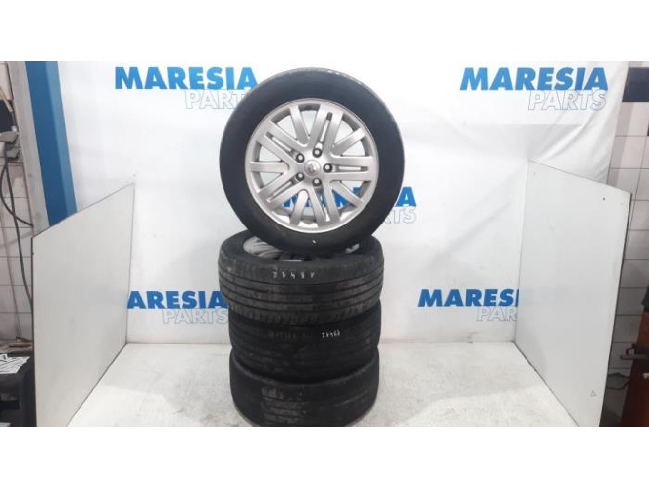 Renault - Espace - Set of sports wheels