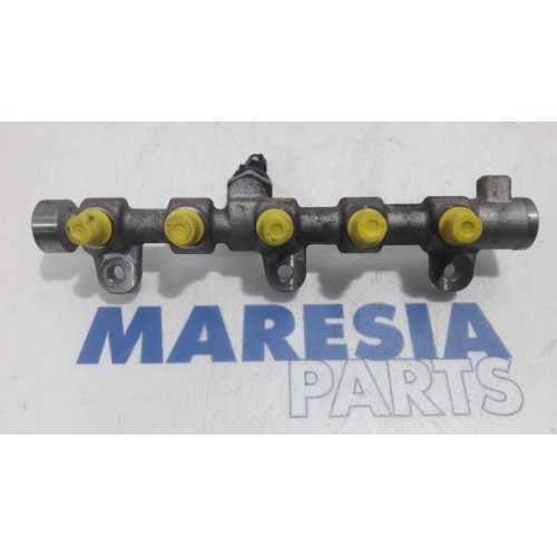 Renault - Trafic - Fuel injector nozzle