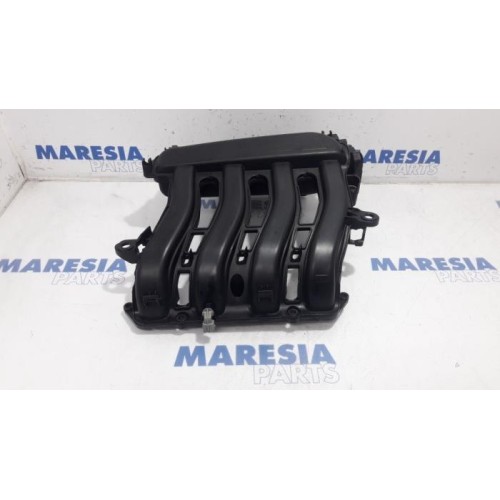 Renault - Megane - Intake manifold