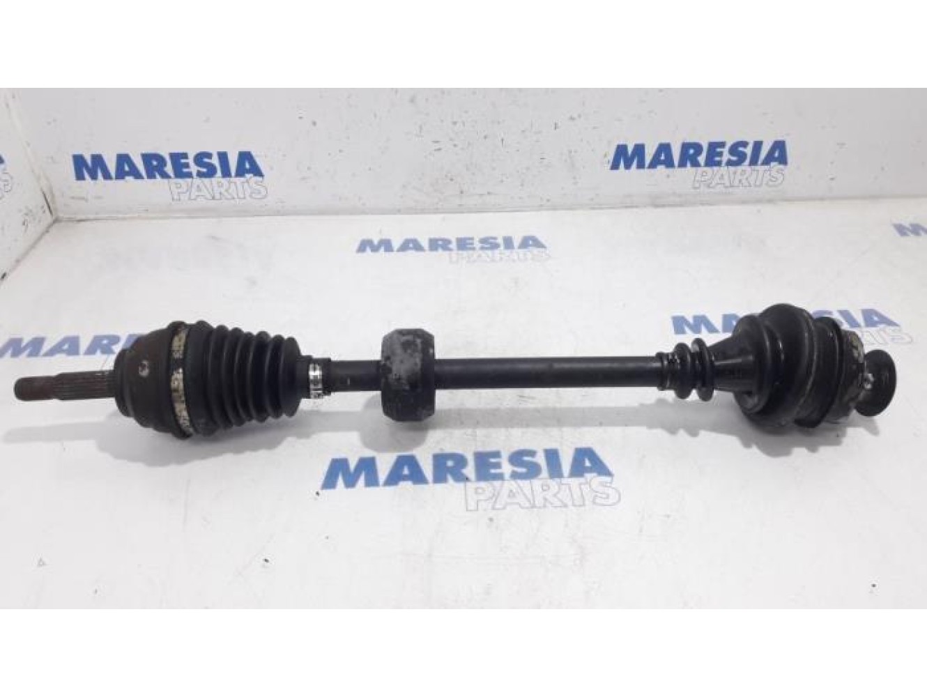 Renault - Clio - Front drive shaft, right