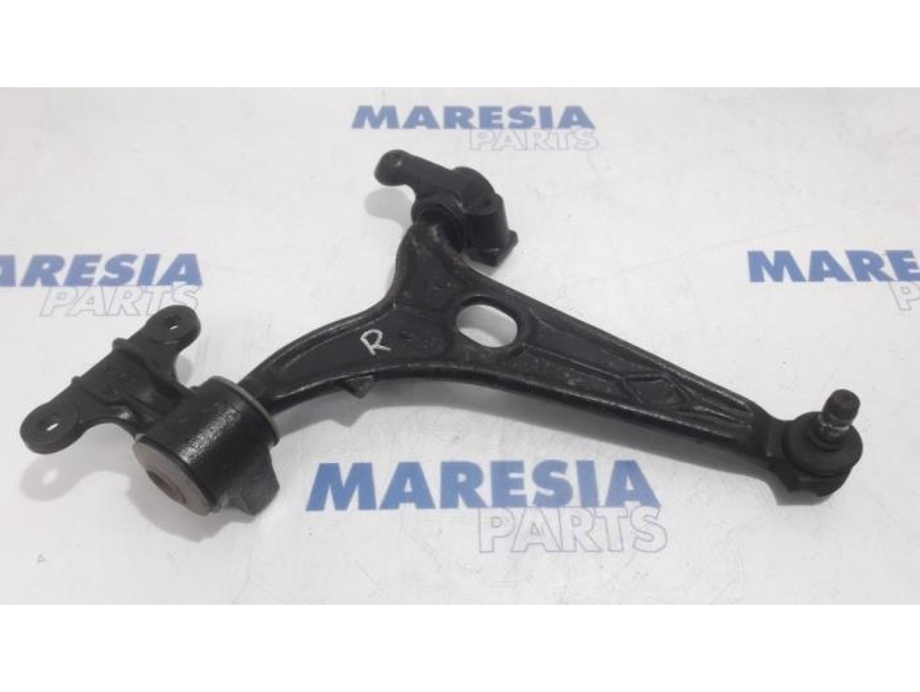 Fiat - Scudo - Front lower wishbone, right