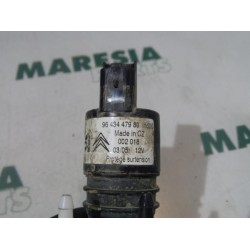 Peugeot - 407 - Windscreen washer pump