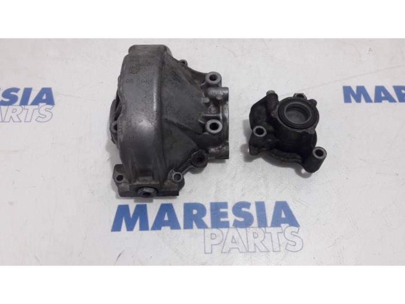 Peugeot - Partner - Gearbox casing
