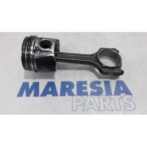 Alfa Romeo - Mito - Piston