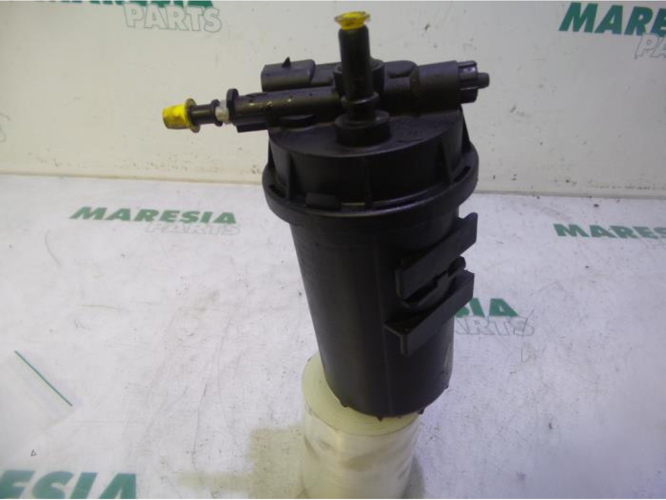 Renault - Trafic - Boîtier de filtre carburant