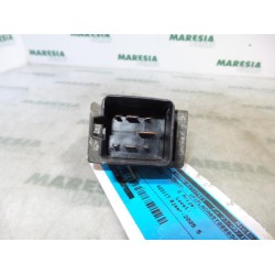 Renault - Trafic - Glow plug relay