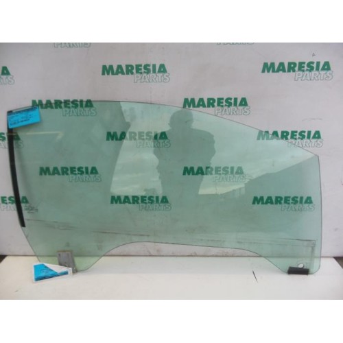 Peugeot - 207 - Door window 2-door, right