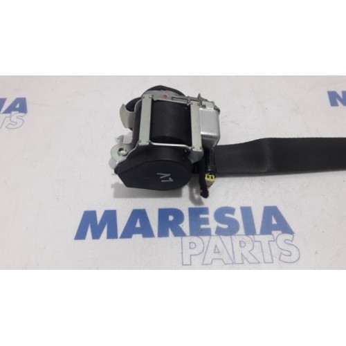 Peugeot - 308 - Front seatbelt, left