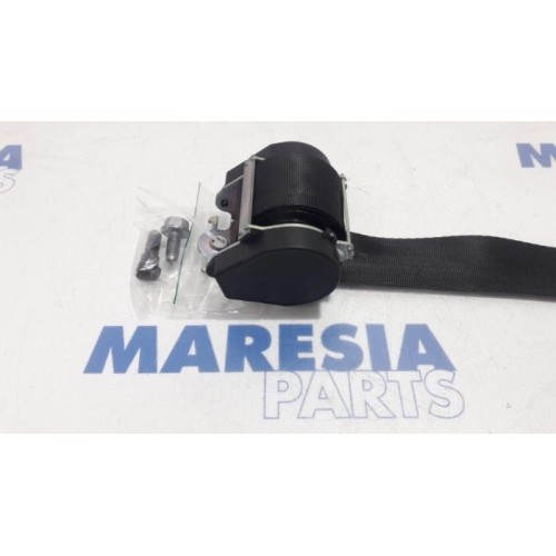 Peugeot - 308 - Rear seatbelt, right
