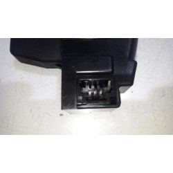 Peugeot - 308 - Tailgate lock mechanism