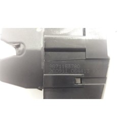 Peugeot - 308 - Tailgate lock mechanism