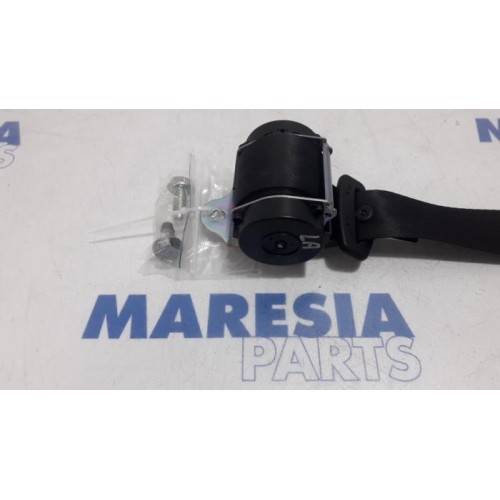 Fiat - Punto Evo - Sicherheitsgurt links hinten