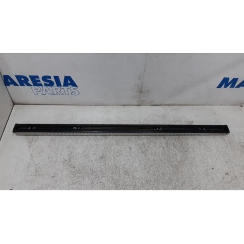 Renault - Espace - Stoel Rails links