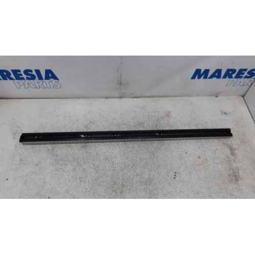 Renault - Espace - Seat rails, right