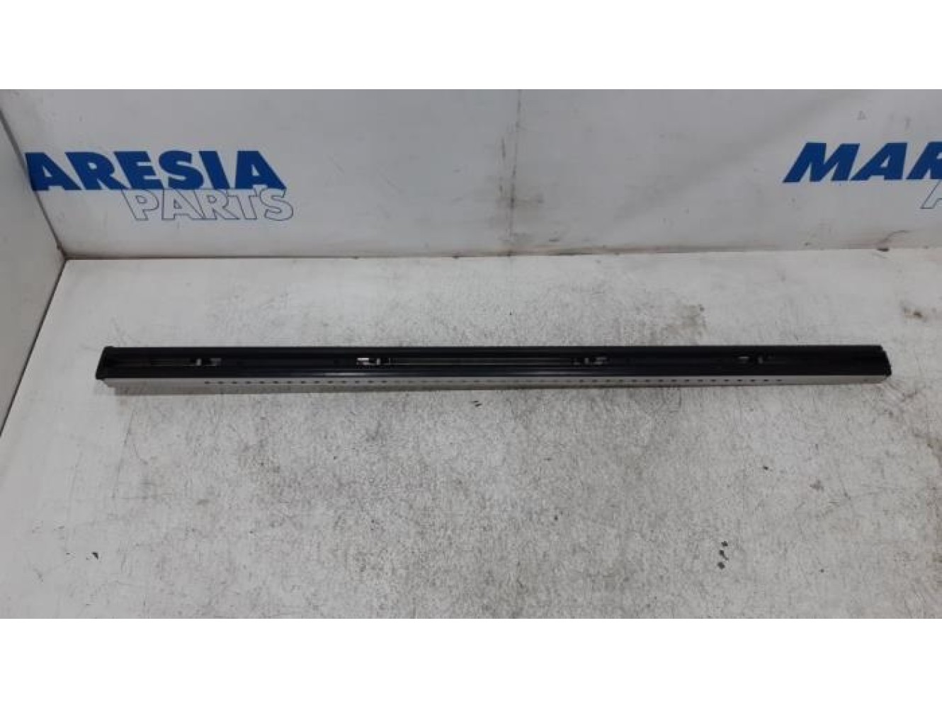 Renault - Espace - Stoel Rails rechts