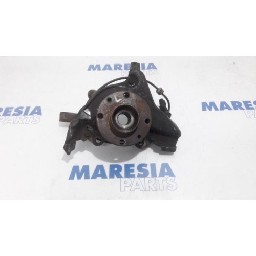 Lancia - Delta - Achsschenkel links vorne