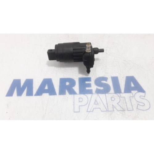 Lancia - Delta - Windscreen washer pump