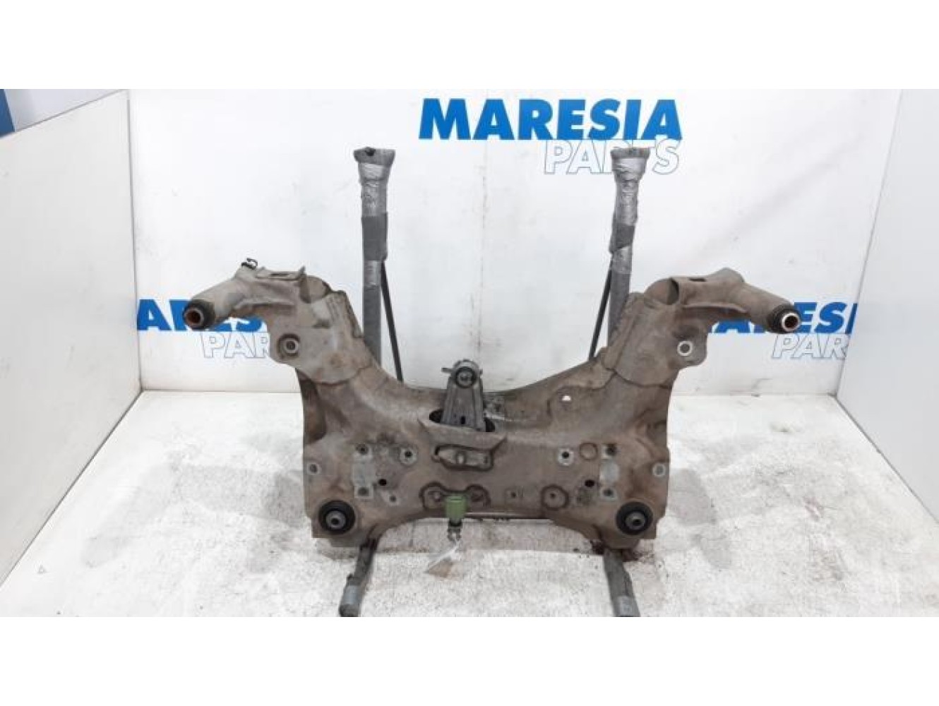 Renault - Scenic - Subframe