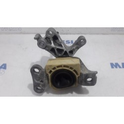 Renault - Scenic - Engine mount