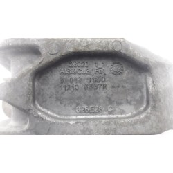 Renault - Scenic - Engine mount
