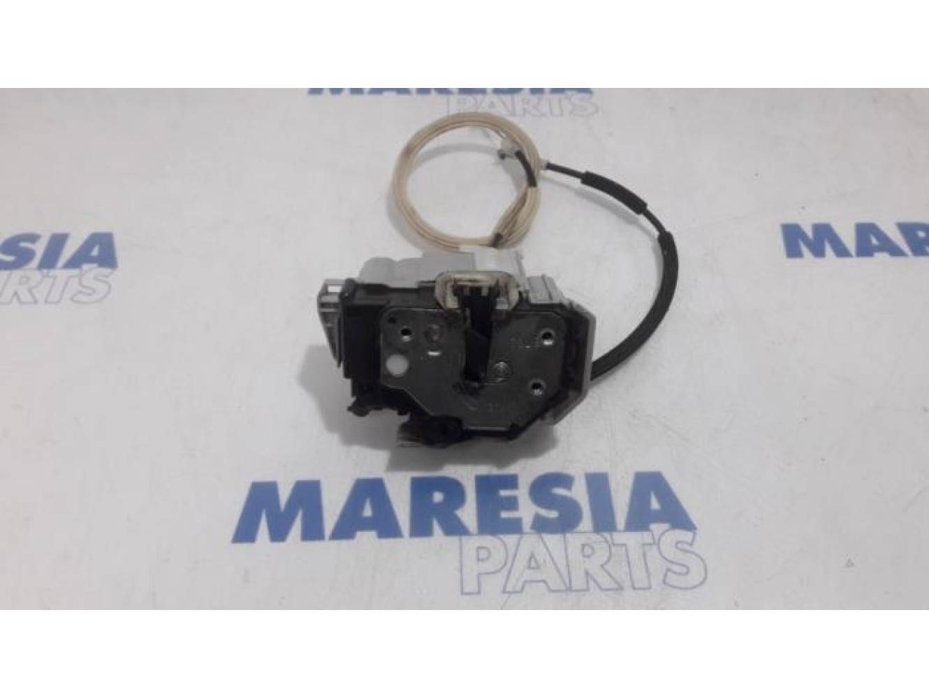 Lancia - Delta - Front door lock mechanism 4-door, right