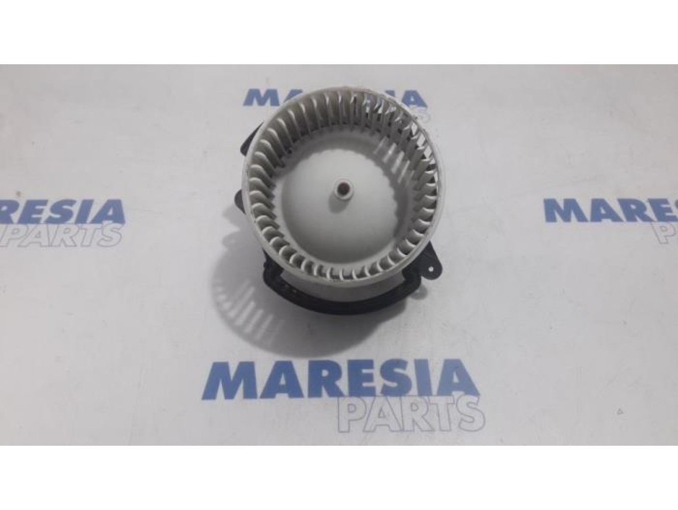 Lancia - Delta - Heating and ventilation fan motor