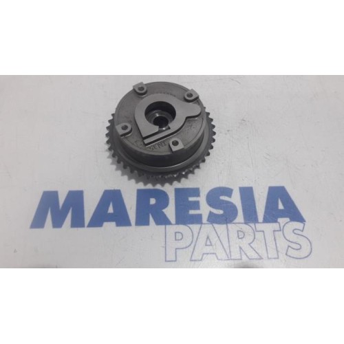 Peugeot - 5008 - Camshaft sprocket
