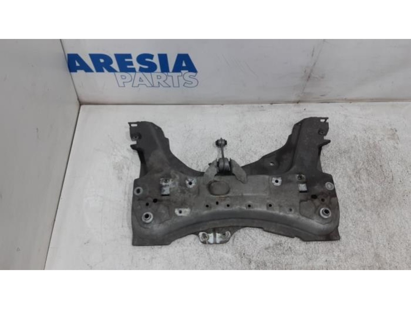 Renault - Clio - Subframe
