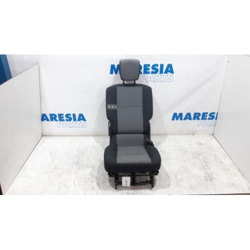 Renault - Scenic - Rear seat