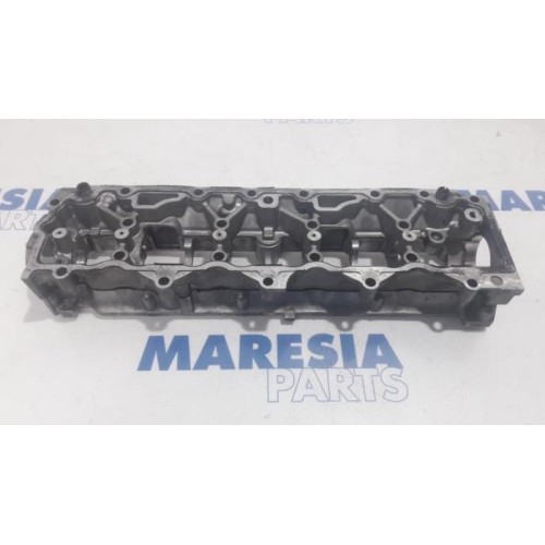 Citroen - DS3 - Camshaft housing