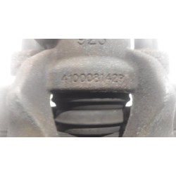 Renault - Clio - Front brake calliper, right
