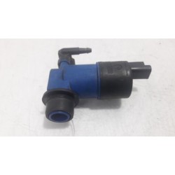 Renault - Clio - Windscreen washer pump