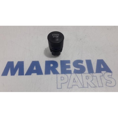 Renault - Scenic - Start/stop switch