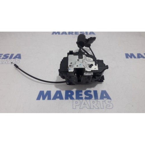 Renault - Scenic - Rear door lock mechanism 4-door, left