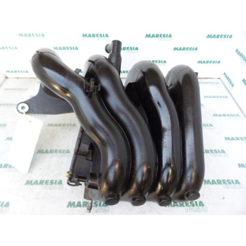 Renault - Megane Scenic - Intake manifold